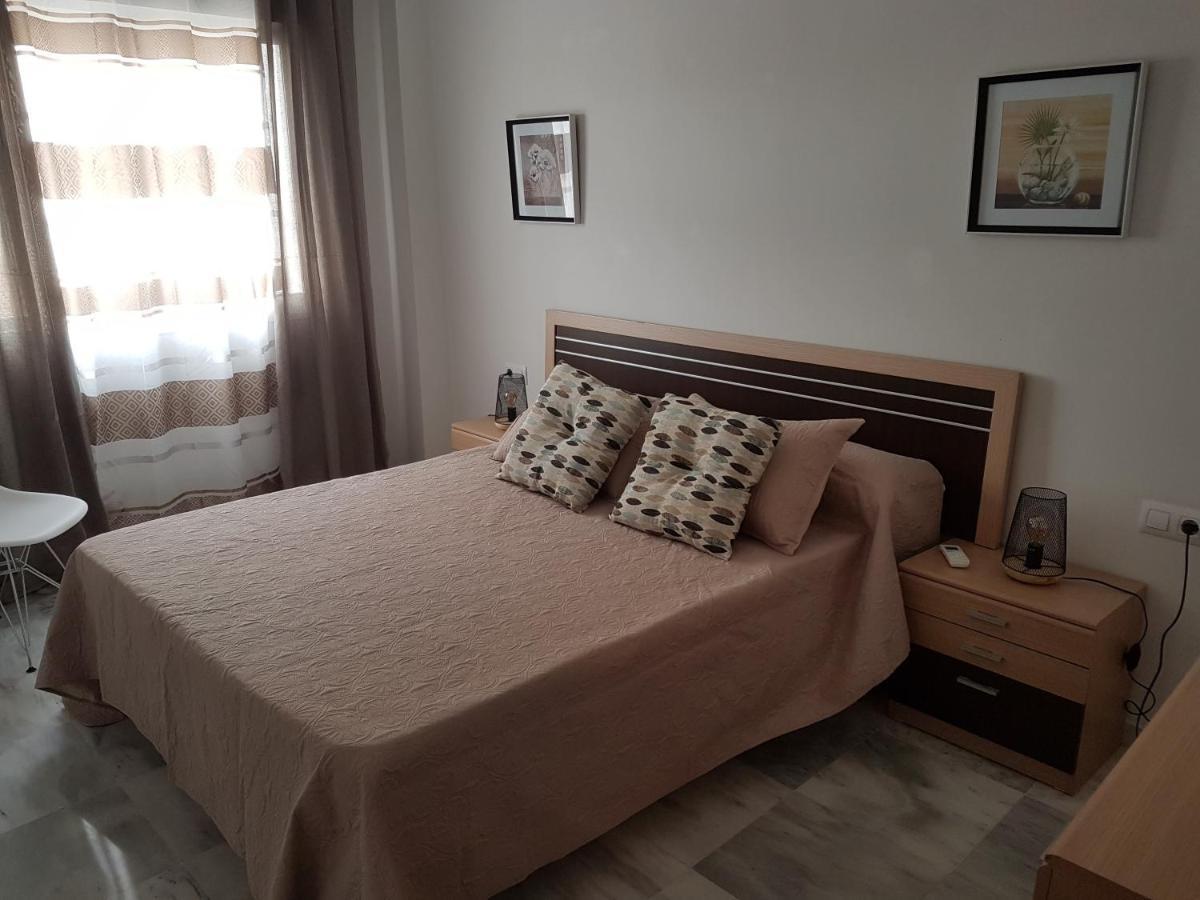 Apartamentos Seneca Junto Al Centro Málaga Eksteriør billede