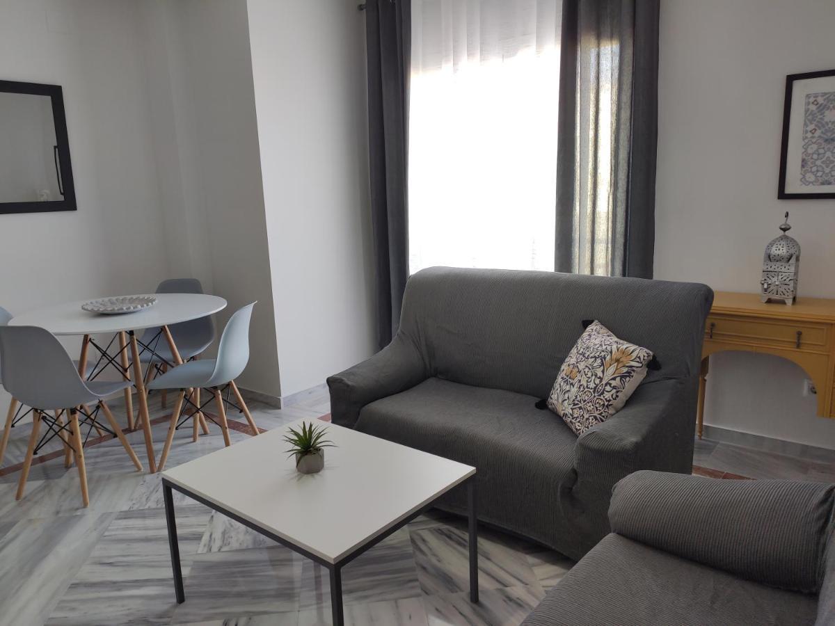 Apartamentos Seneca Junto Al Centro Málaga Eksteriør billede