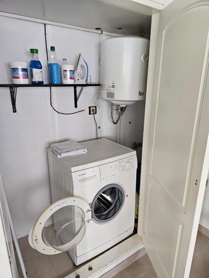 Apartamentos Seneca Junto Al Centro Málaga Eksteriør billede
