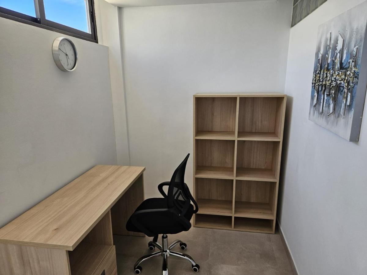Apartamentos Seneca Junto Al Centro Málaga Eksteriør billede