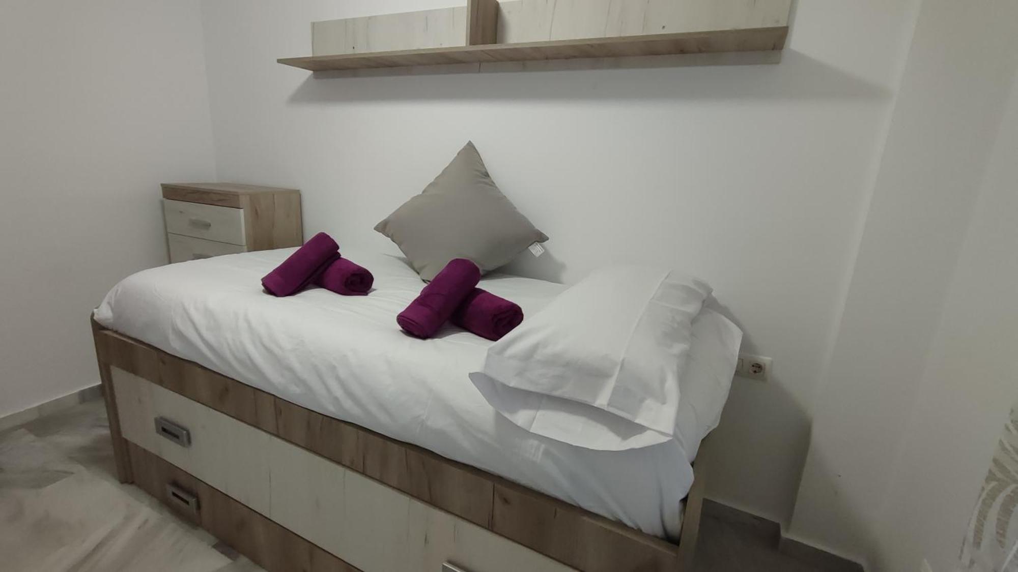 Apartamentos Seneca Junto Al Centro Málaga Eksteriør billede